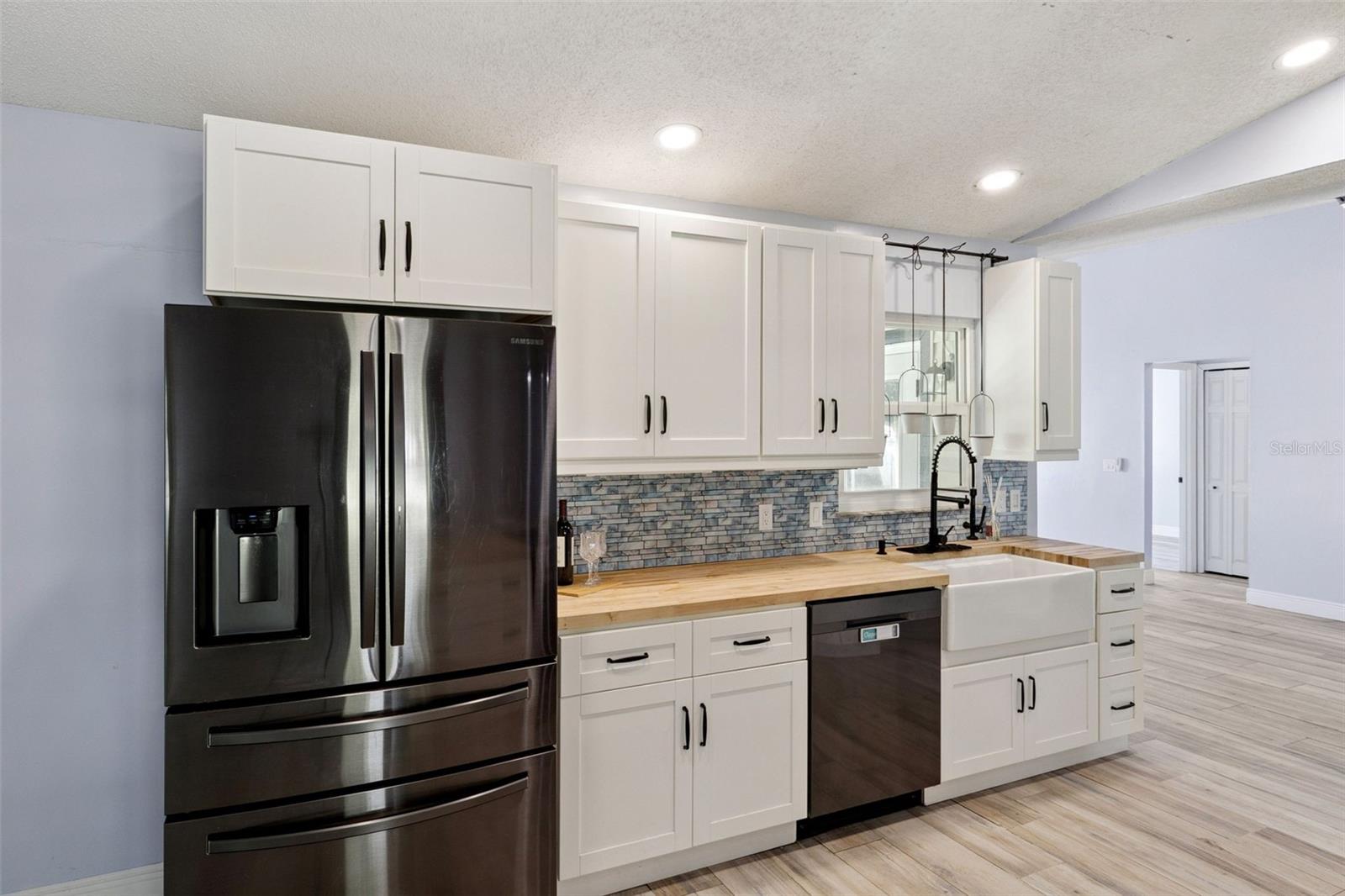 Image 8 of 30 For 3349 Frankford Street