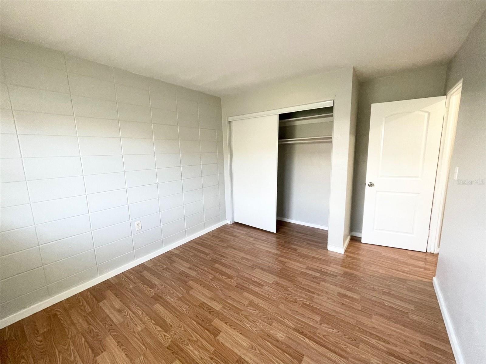 Image 11 of 15 For 1343 West Point Drive 1