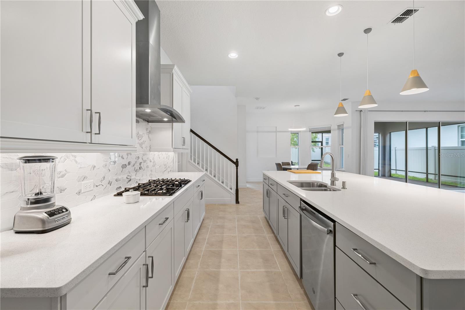 Image 27 of 70 For 15518 Honey Mandarin Way