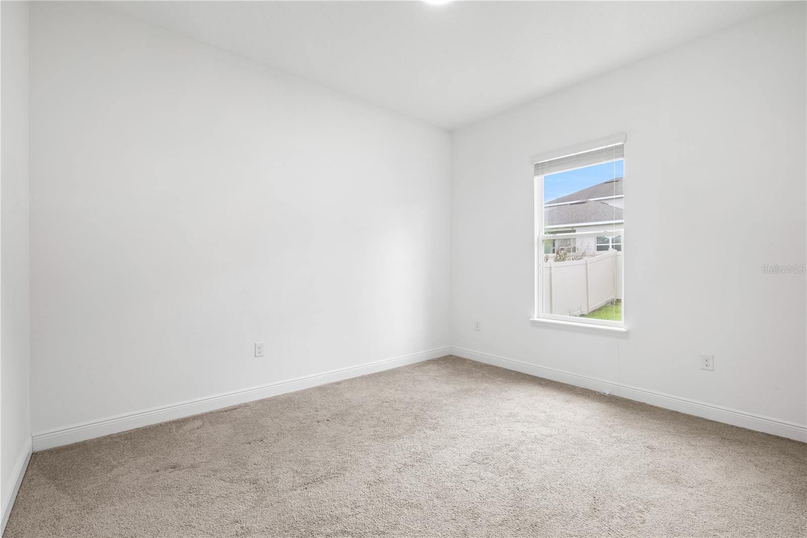 Image 30 of 70 For 15518 Honey Mandarin Way