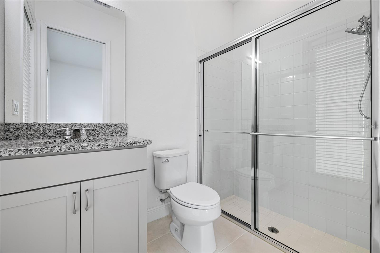 Image 32 of 70 For 15518 Honey Mandarin Way