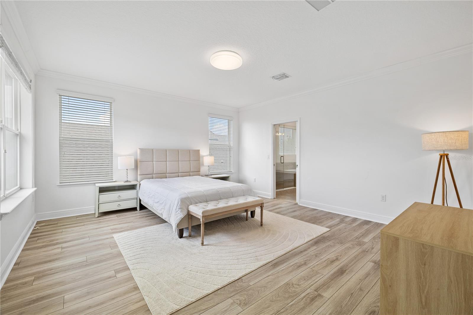 Image 41 of 70 For 15518 Honey Mandarin Way