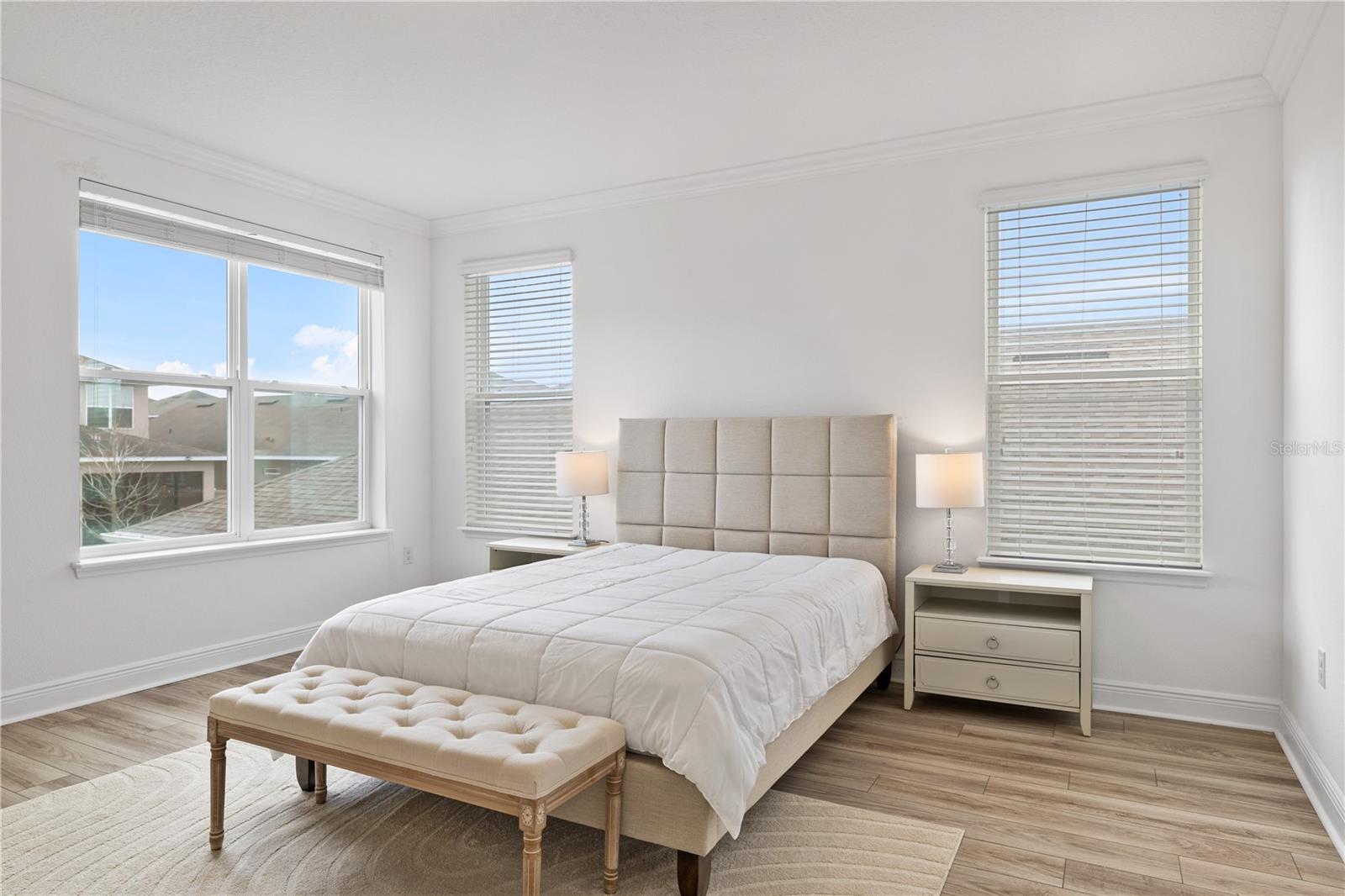 Image 44 of 70 For 15518 Honey Mandarin Way