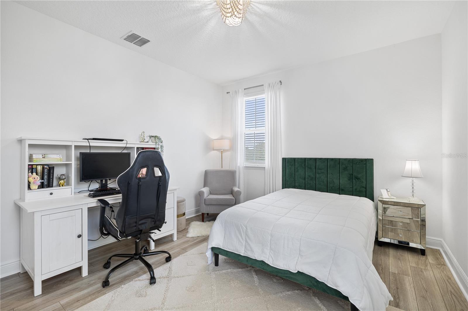 Image 57 of 70 For 15518 Honey Mandarin Way