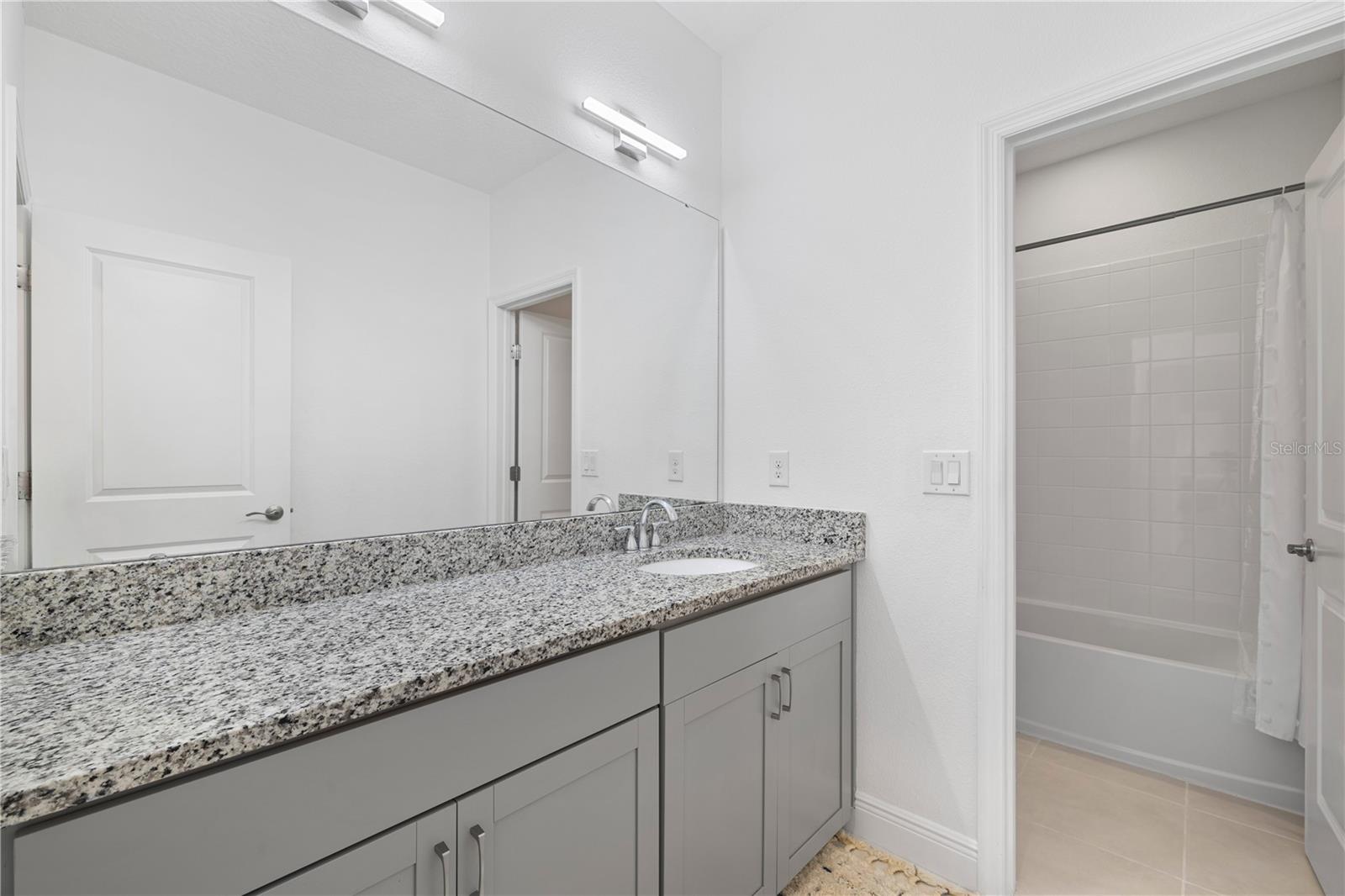 Image 58 of 70 For 15518 Honey Mandarin Way