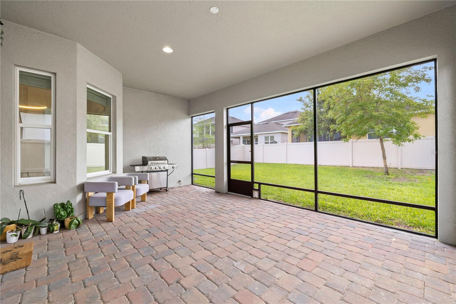 Image 62 of 70 For 15518 Honey Mandarin Way