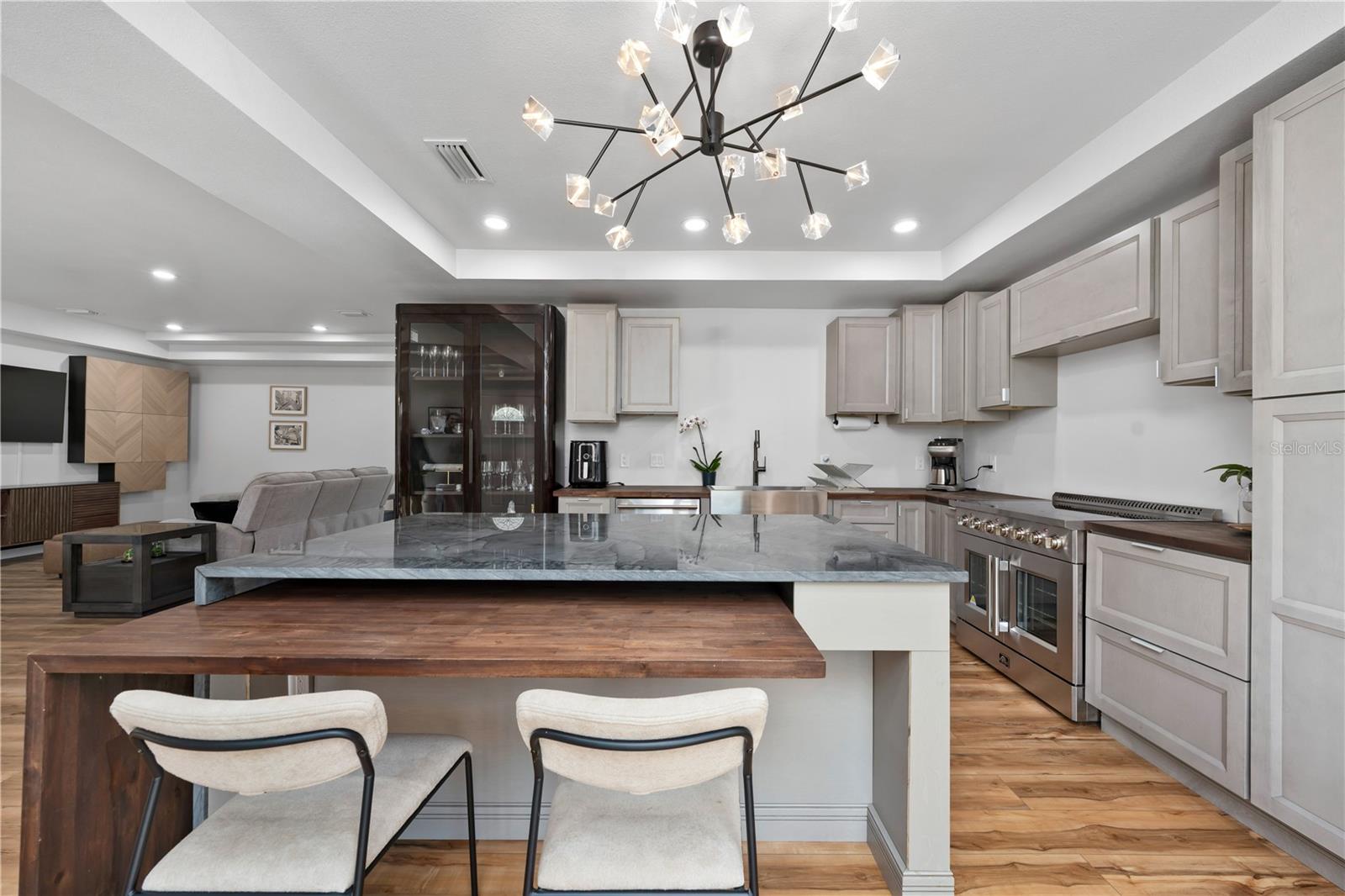 Image 13 of 34 For 4004 Rex Drive