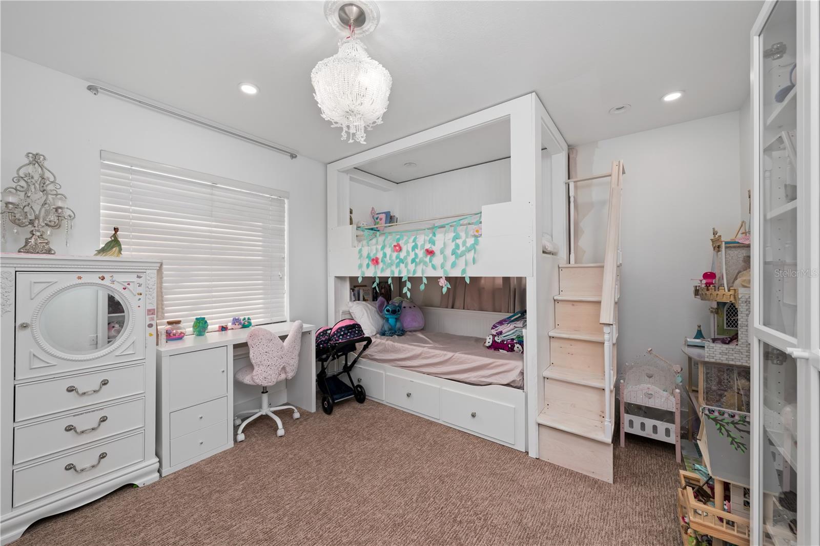 Image 19 of 34 For 4004 Rex Drive