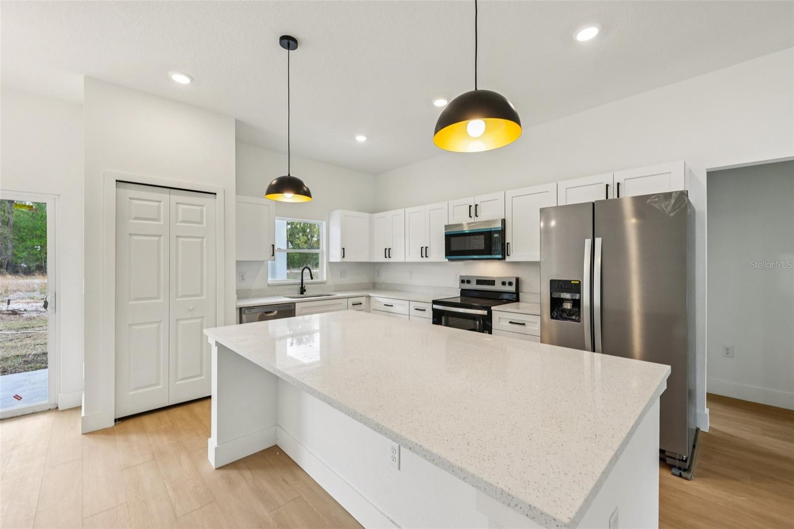 Image 17 of 32 For 15479 115 Place Road