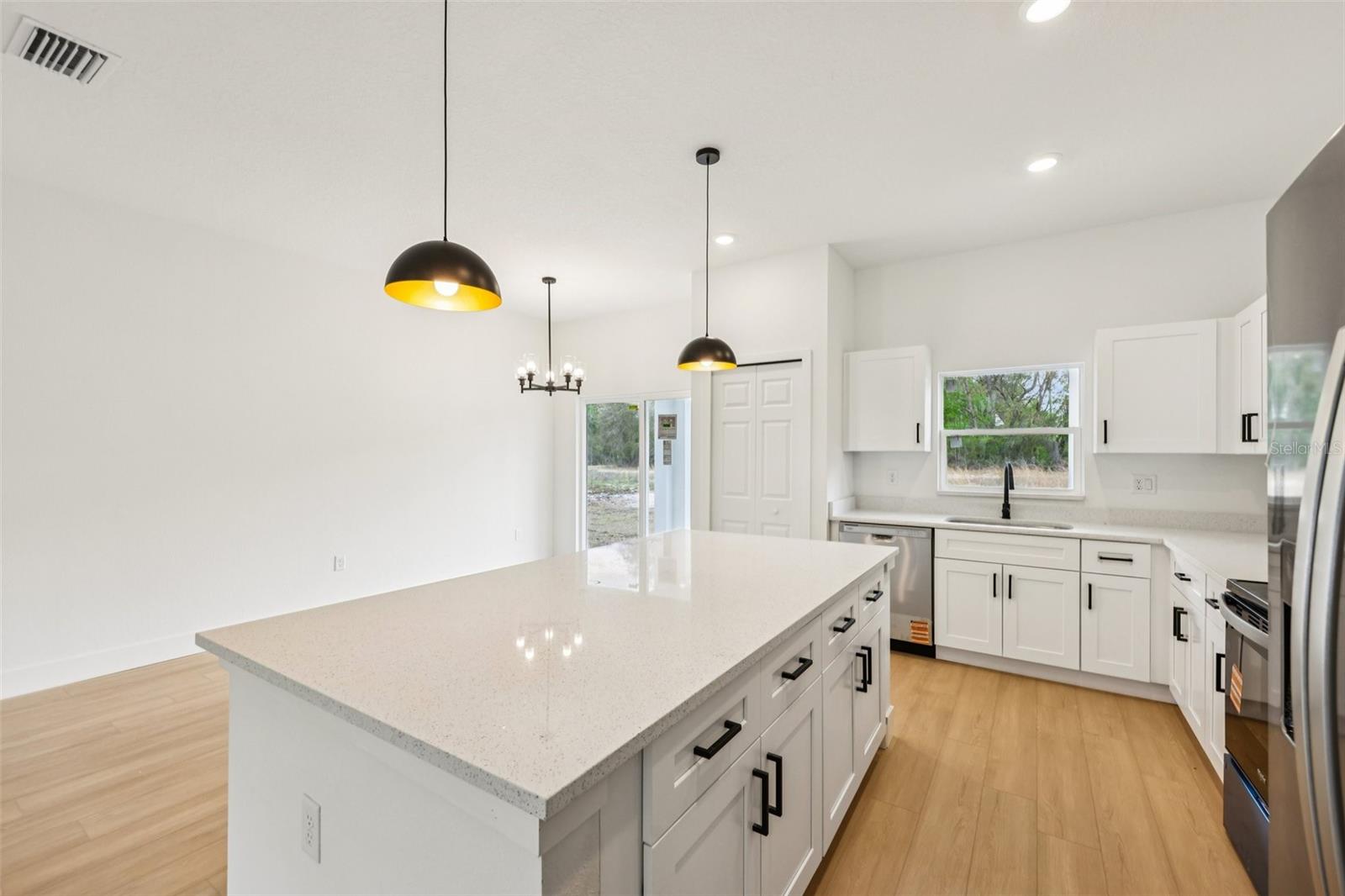 Image 19 of 32 For 15479 115 Place Road