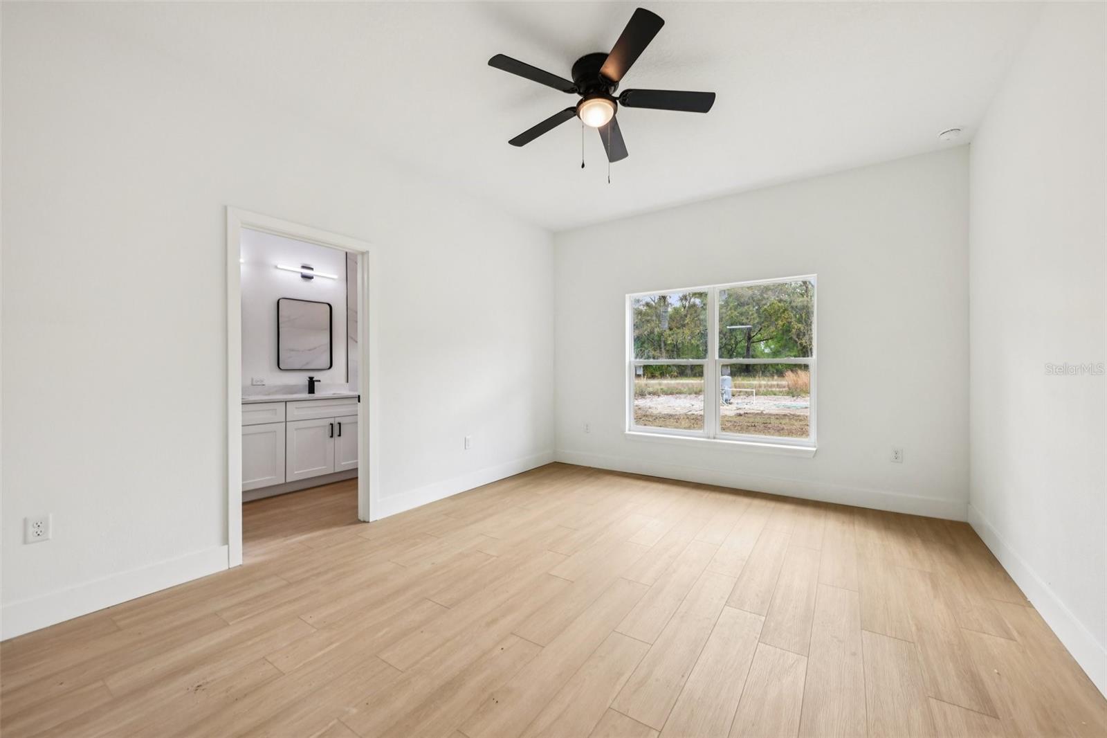 Image 25 of 32 For 15479 115 Place Road