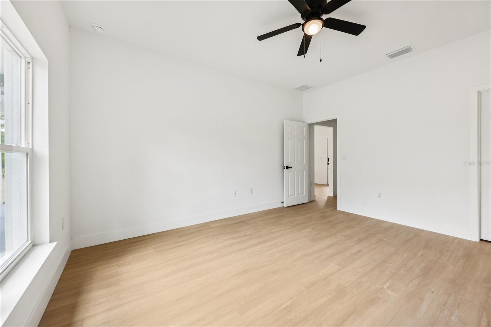 Image 27 of 32 For 15479 115 Place Road