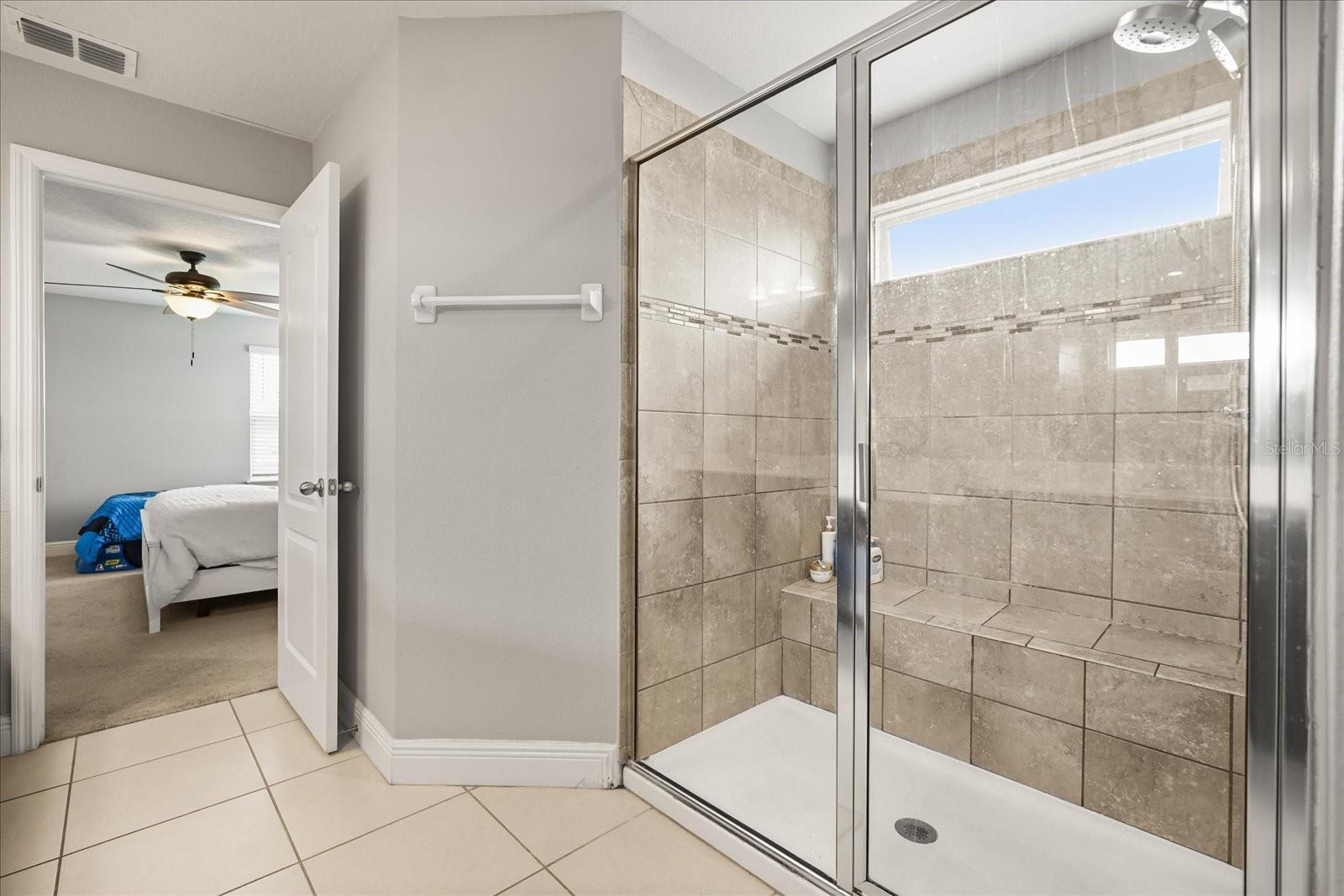 Image 25 of 56 For 3943 Crawley Down Loop