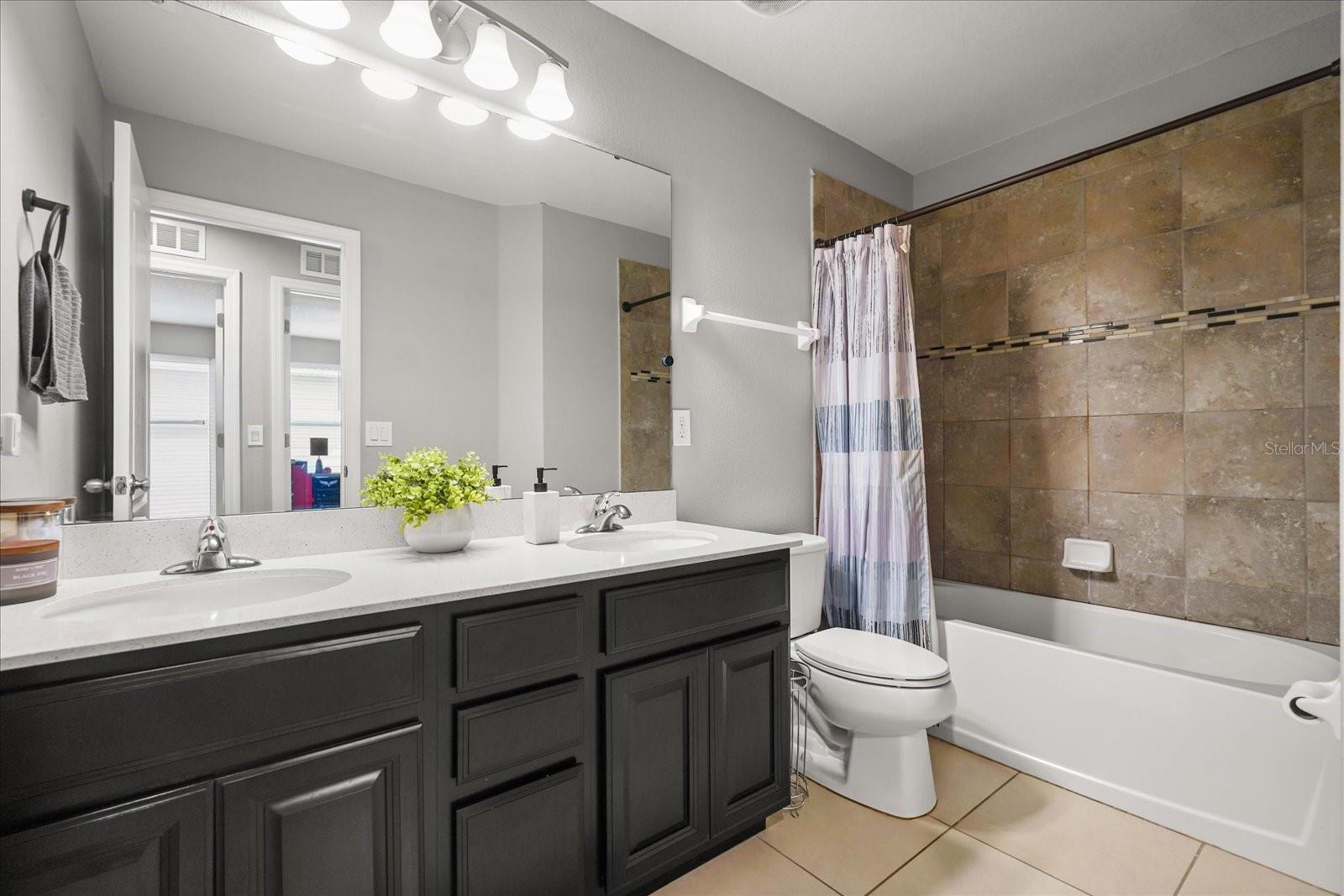 Image 30 of 56 For 3943 Crawley Down Loop