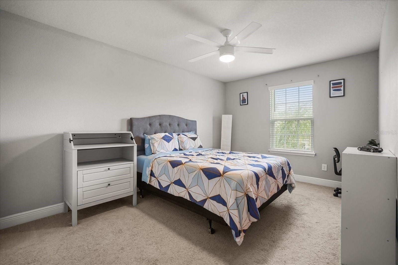 Image 37 of 56 For 3943 Crawley Down Loop