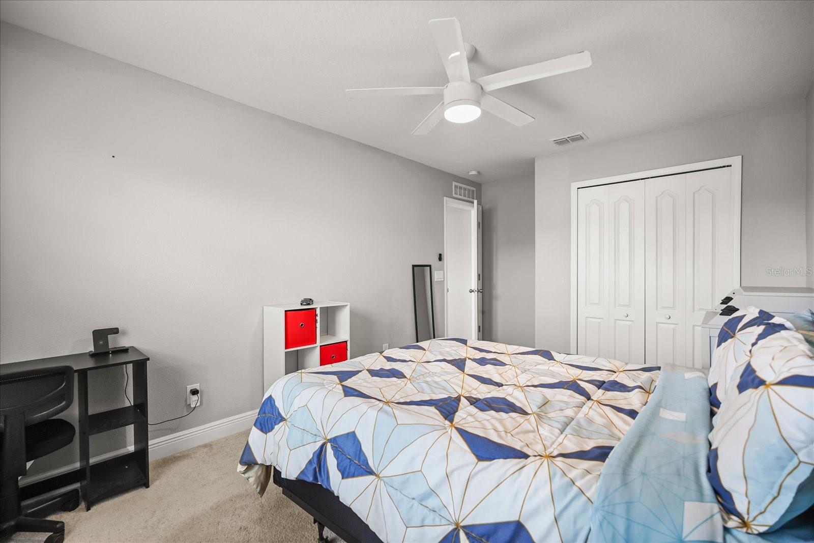 Image 38 of 56 For 3943 Crawley Down Loop