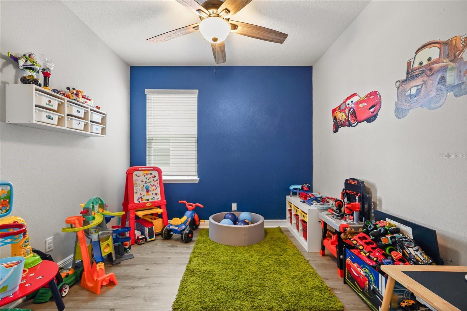 Image 39 of 56 For 3943 Crawley Down Loop