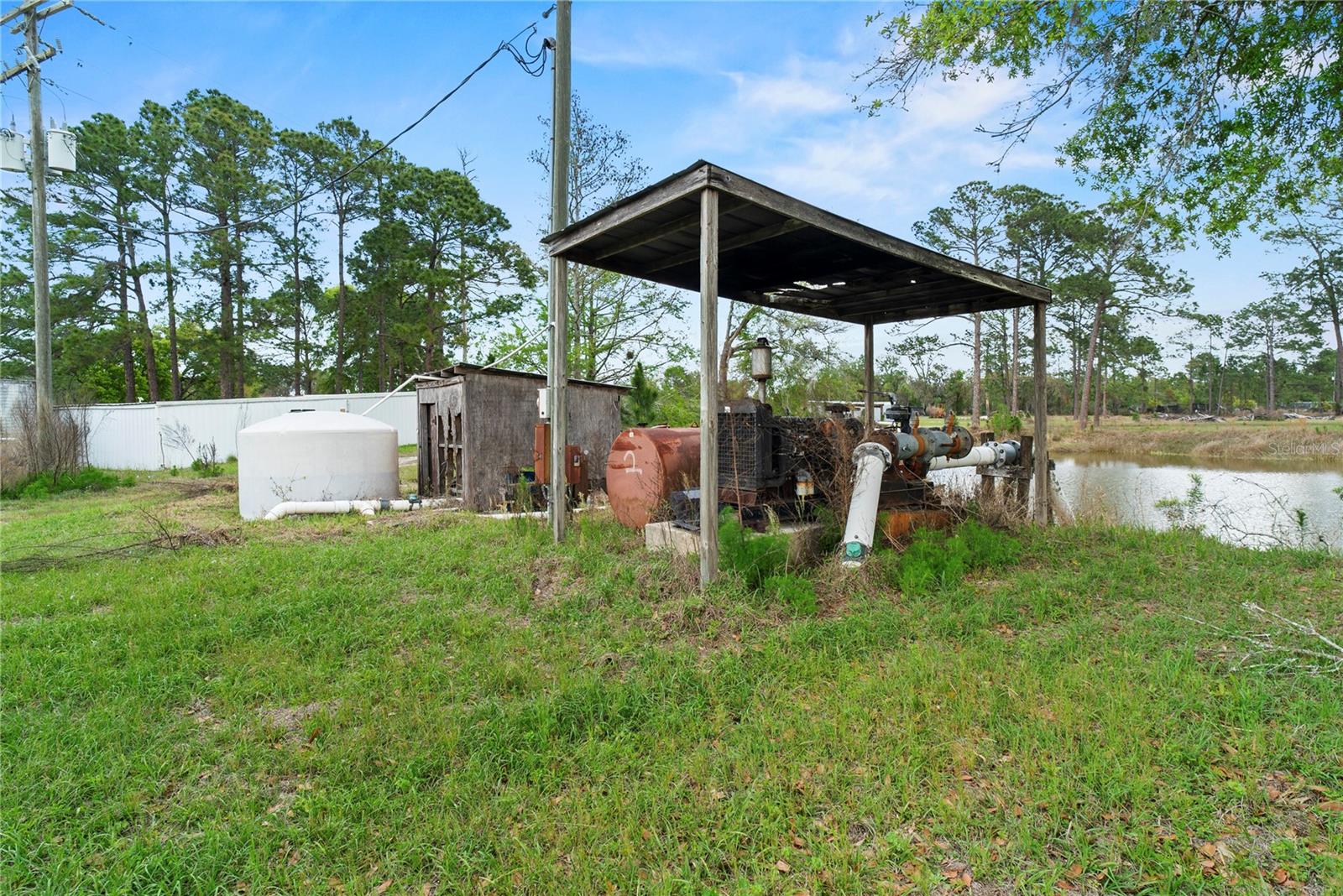 Image 13 of 49 For 40945 Beach Road