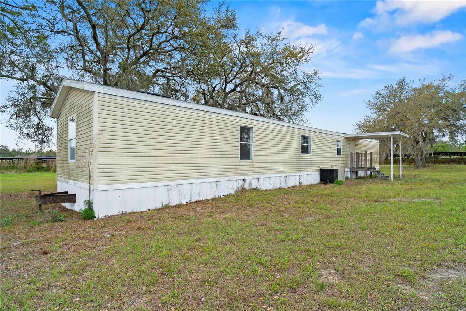 Image 27 of 49 For 40945 Beach Road