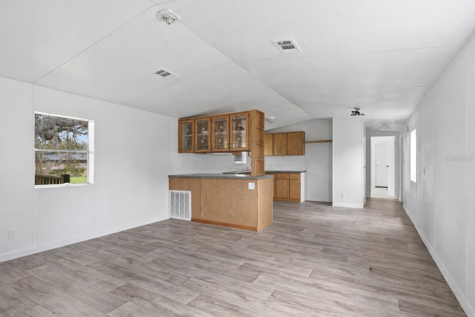 Image 28 of 49 For 40945 Beach Road