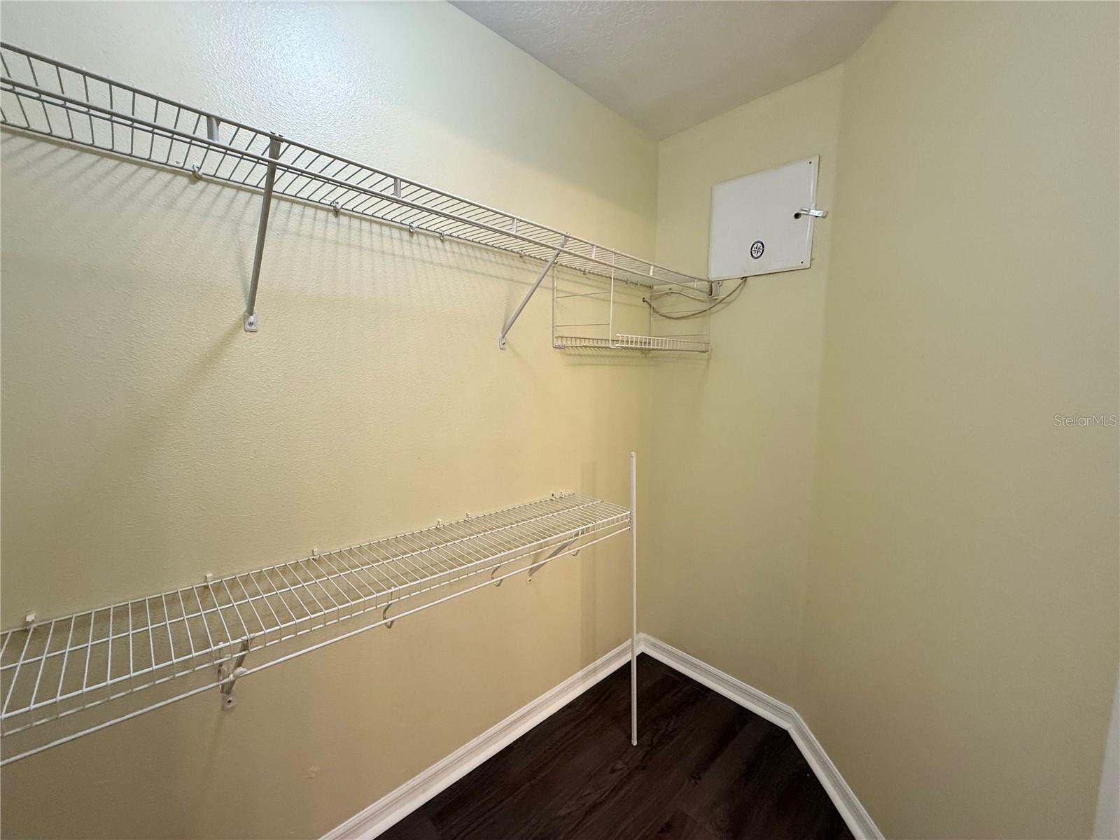 Image 13 of 31 For 121 Melissa Place