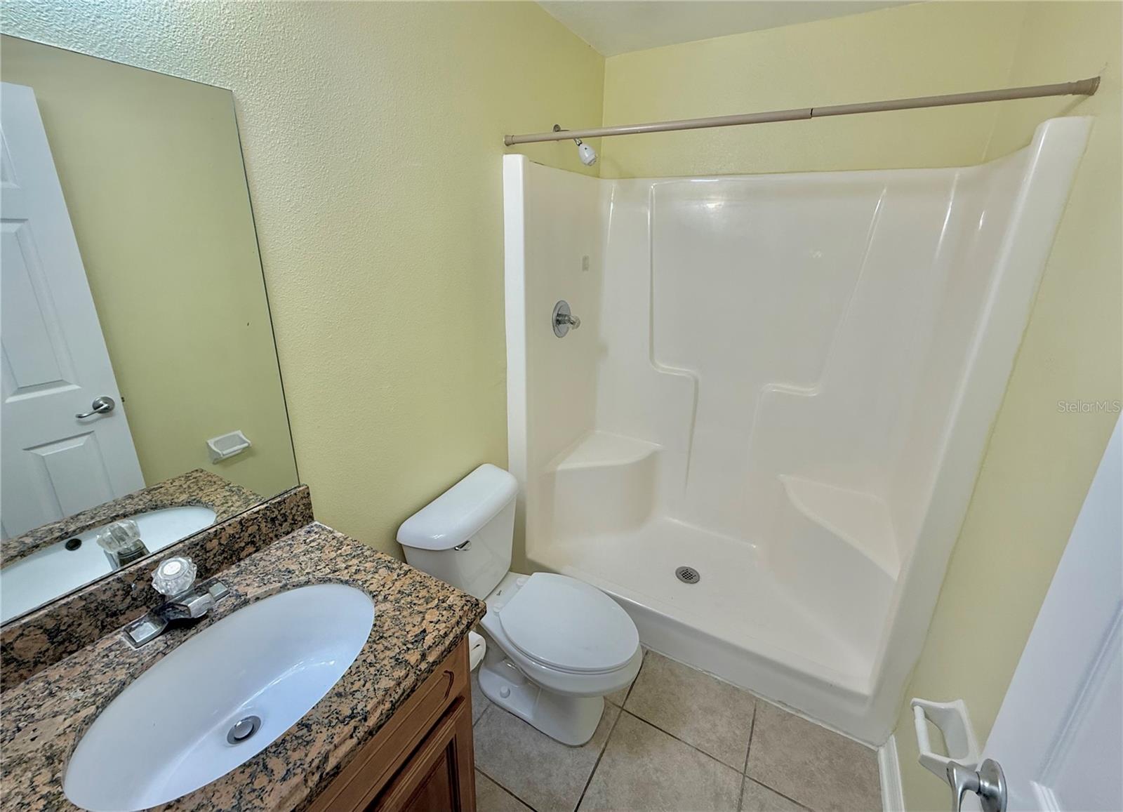 Image 25 of 31 For 121 Melissa Place