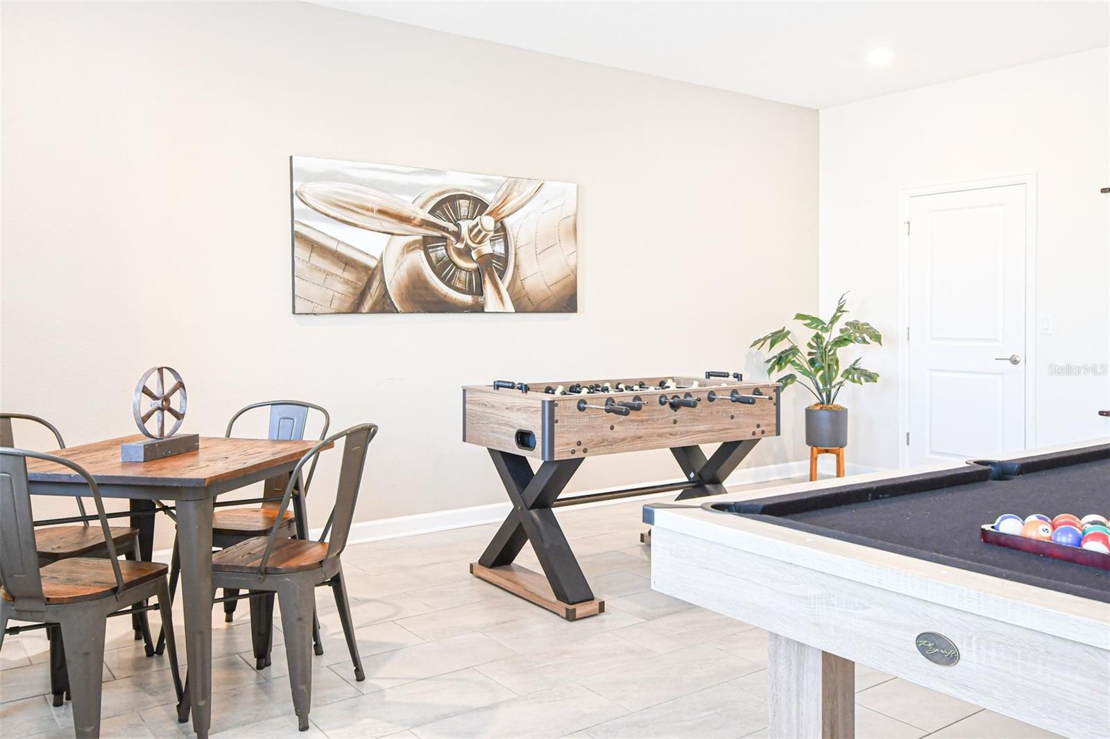 Image 18 of 48 For 2874 Stanza Ct