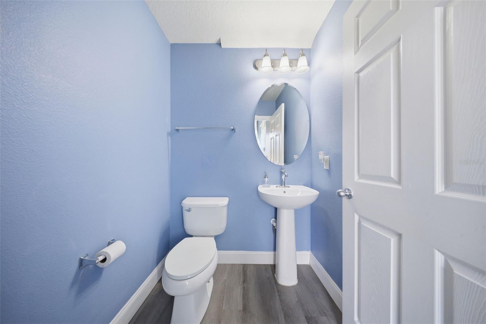 Image 14 of 55 For 1347 Alston Bay Boulevard