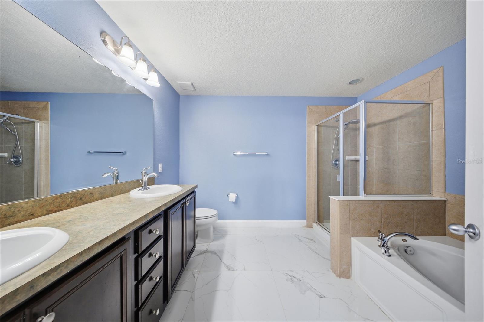 Image 20 of 55 For 1347 Alston Bay Boulevard