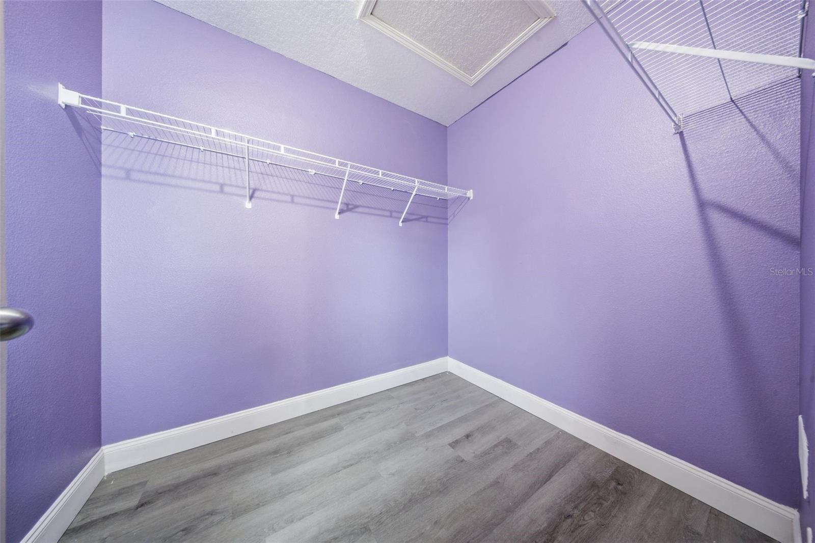 Image 23 of 55 For 1347 Alston Bay Boulevard