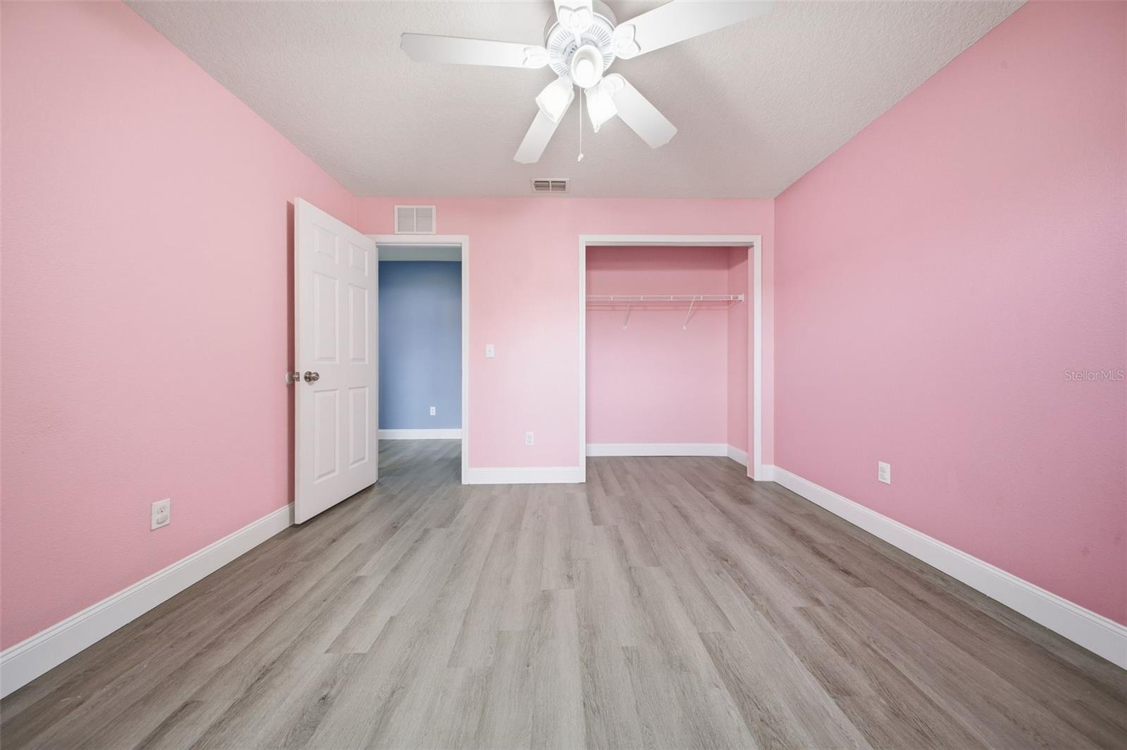 Image 25 of 55 For 1347 Alston Bay Boulevard