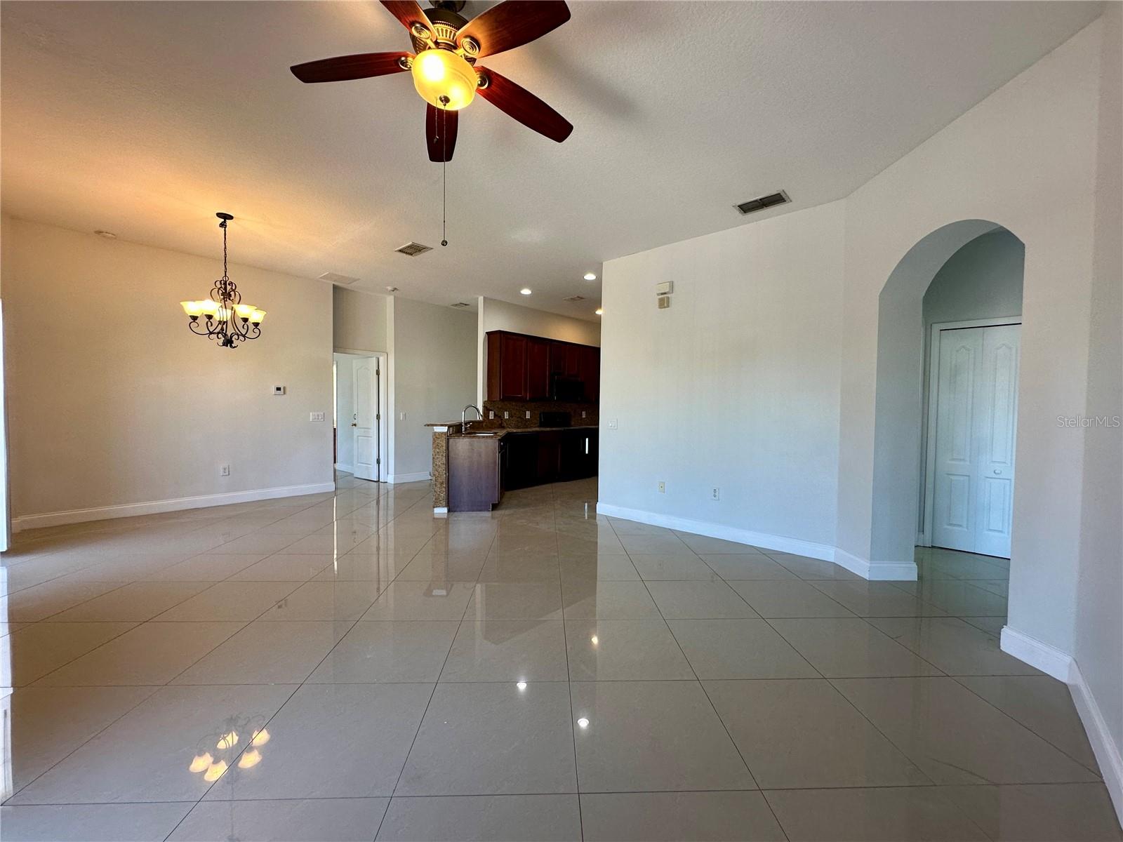 Image 10 of 26 For 1991 Estancia Circle 16a