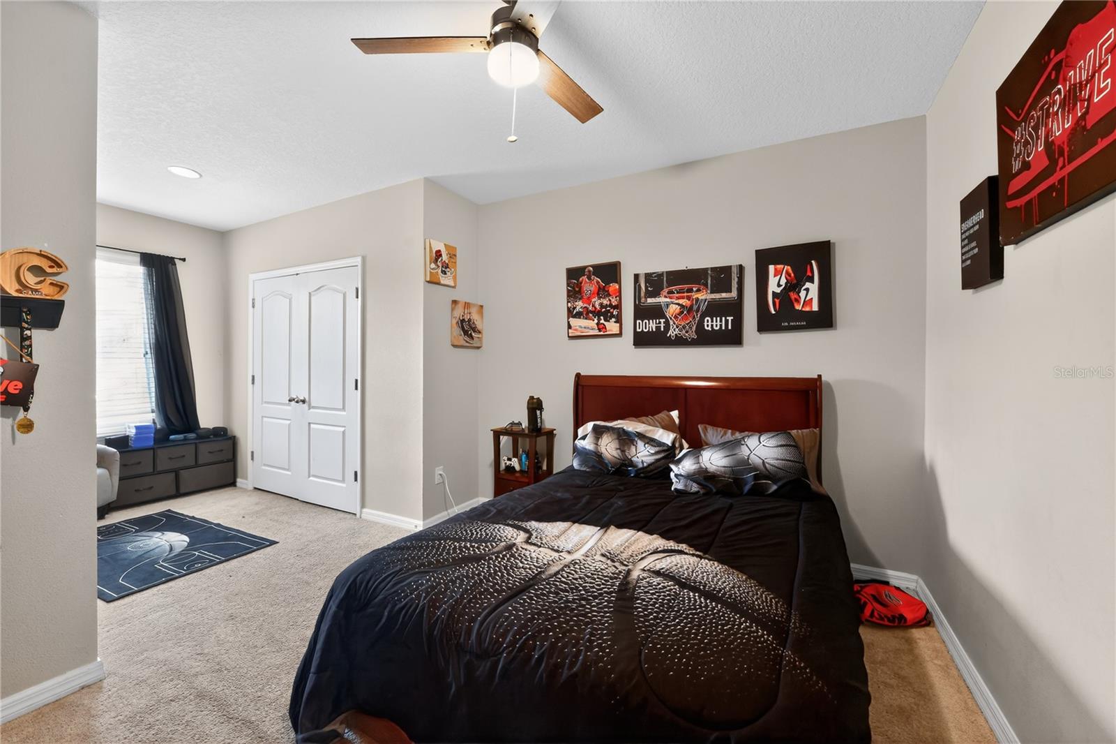 Listing photo id 17 for 10420 Butterfly Wing Court