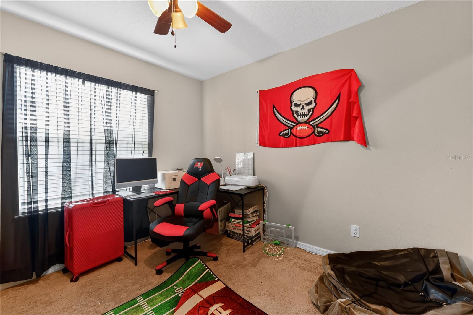 Listing photo id 21 for 10420 Butterfly Wing Court