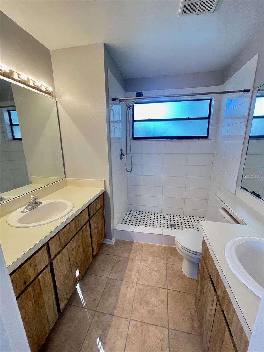 Image 15 of 20 For 1234 Crossfield Drive