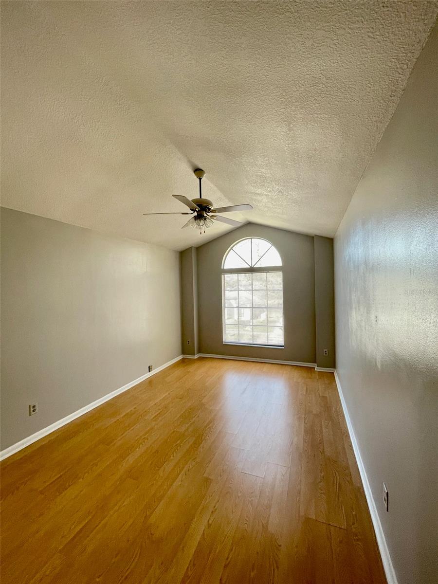 Image 16 of 20 For 1234 Crossfield Drive