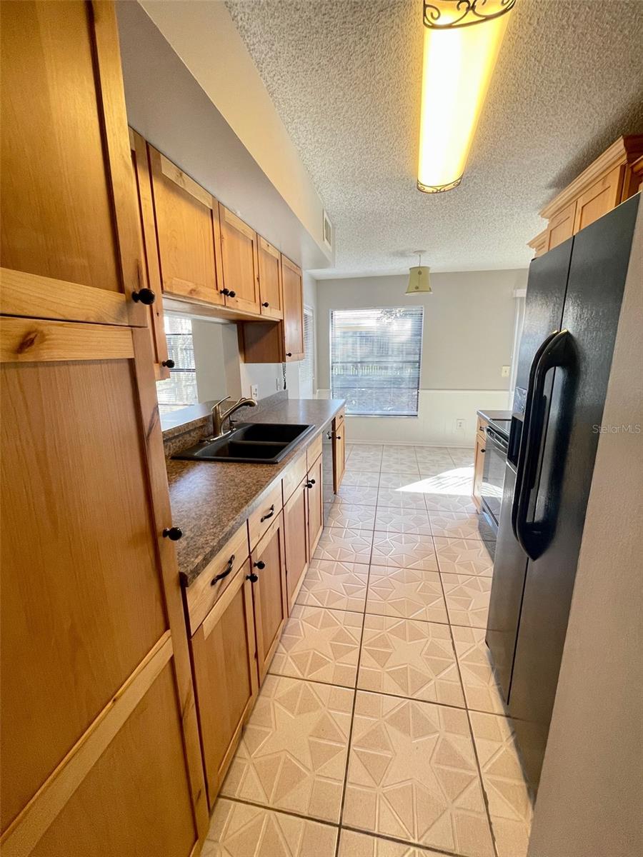 Image 7 of 20 For 1234 Crossfield Drive