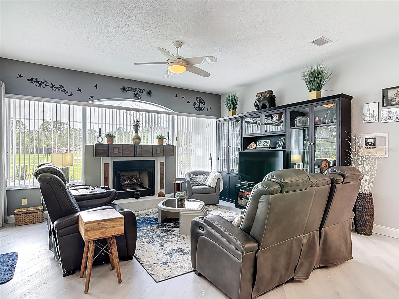 Image 33 of 73 For 6456 Renaissance Drive