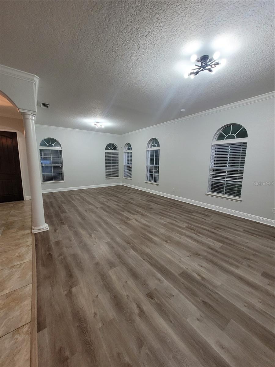 Image 13 of 39 For 1455 Catherine St