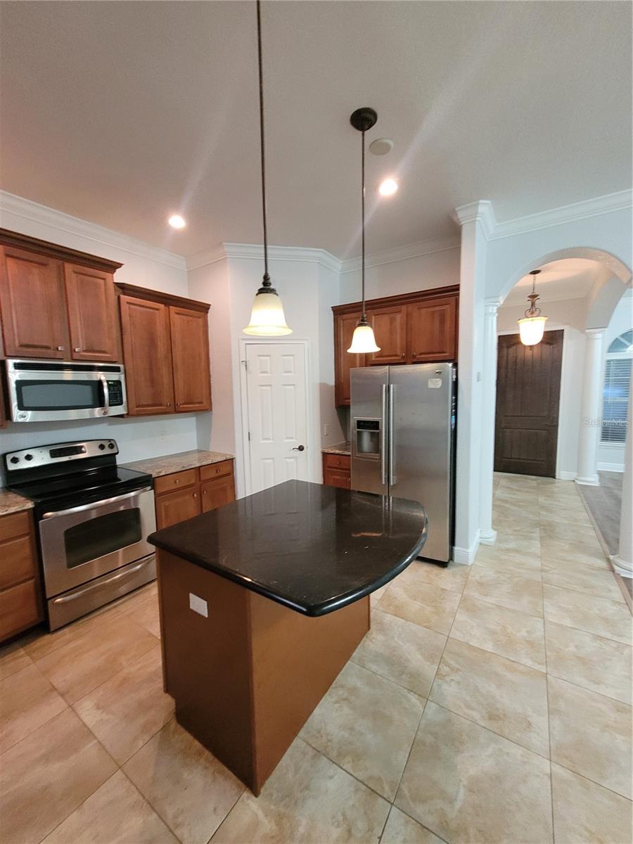 Image 18 of 39 For 1455 Catherine St