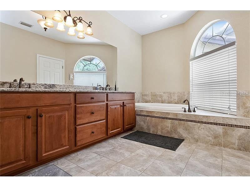 Image 7 of 39 For 1455 Catherine St