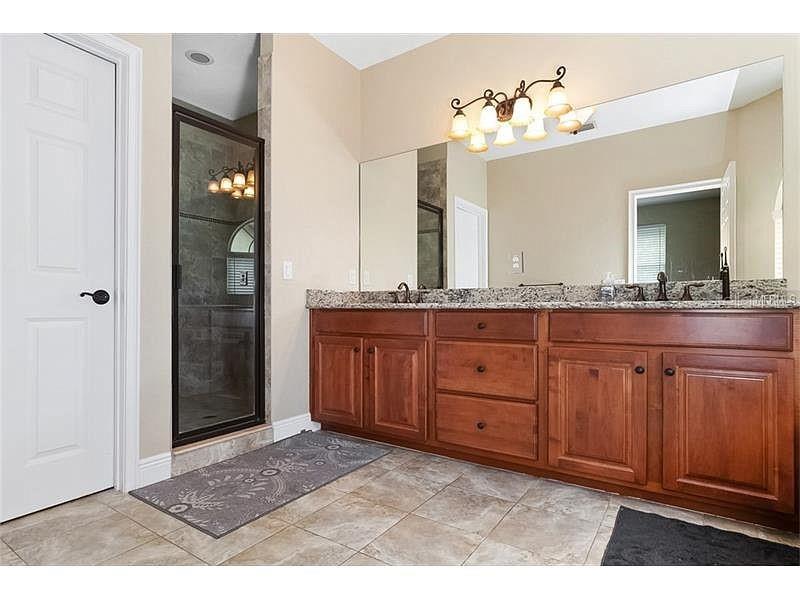 Image 8 of 39 For 1455 Catherine St