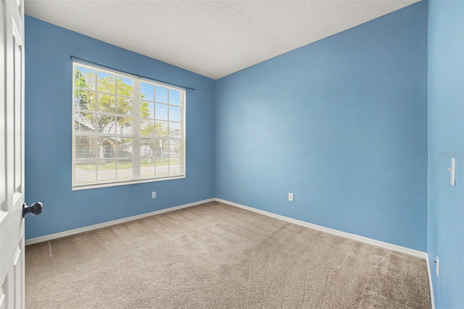 Image 17 of 30 For 142 Santana Place