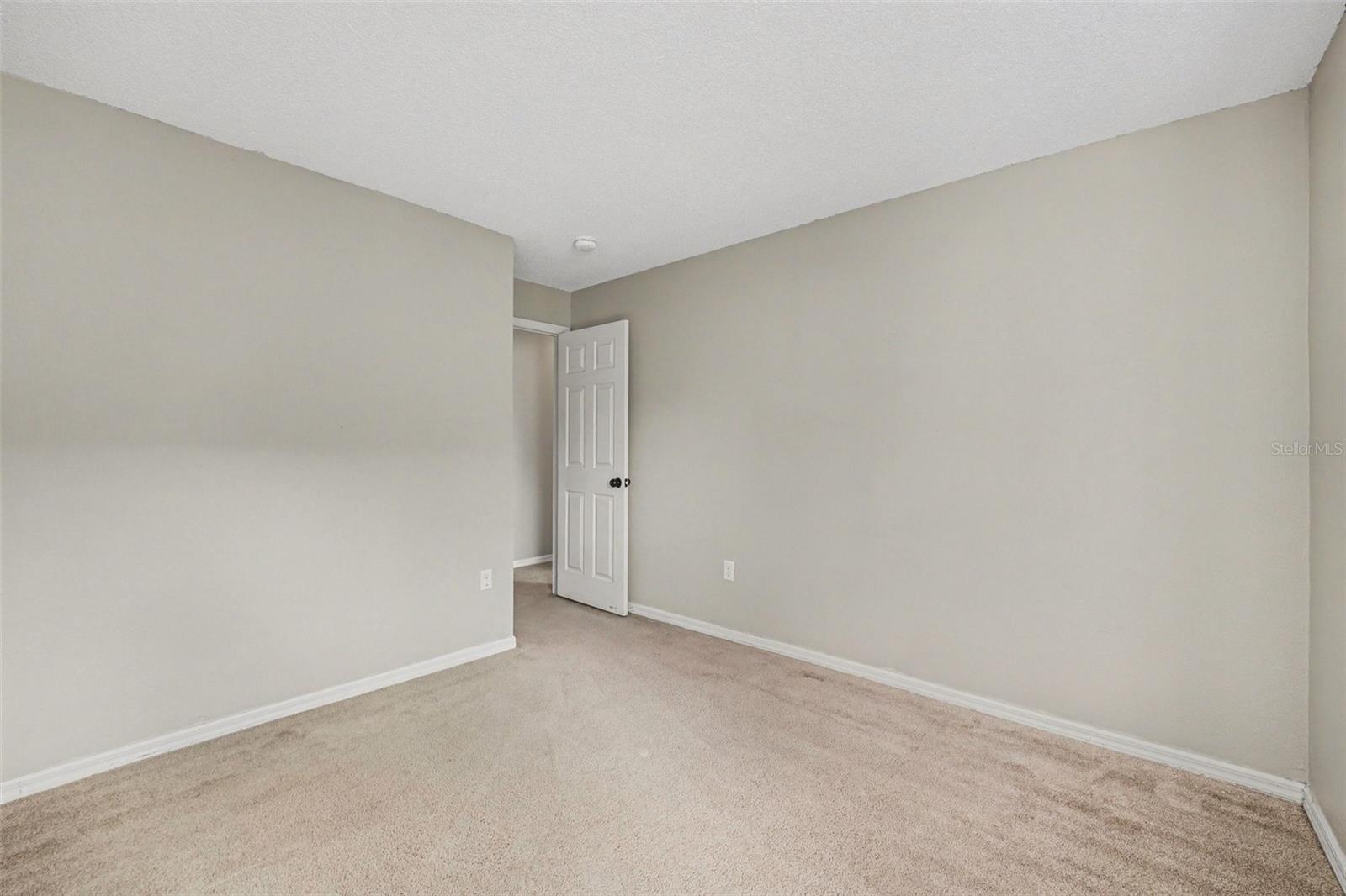 Image 24 of 30 For 142 Santana Place