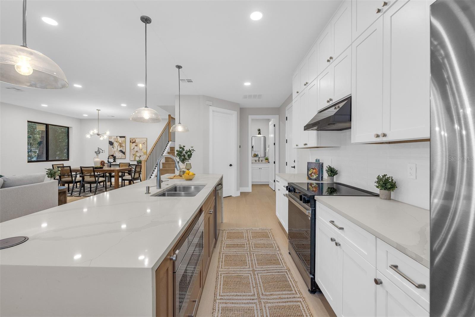 Image 6 of 30 For 407 Calhoun Place