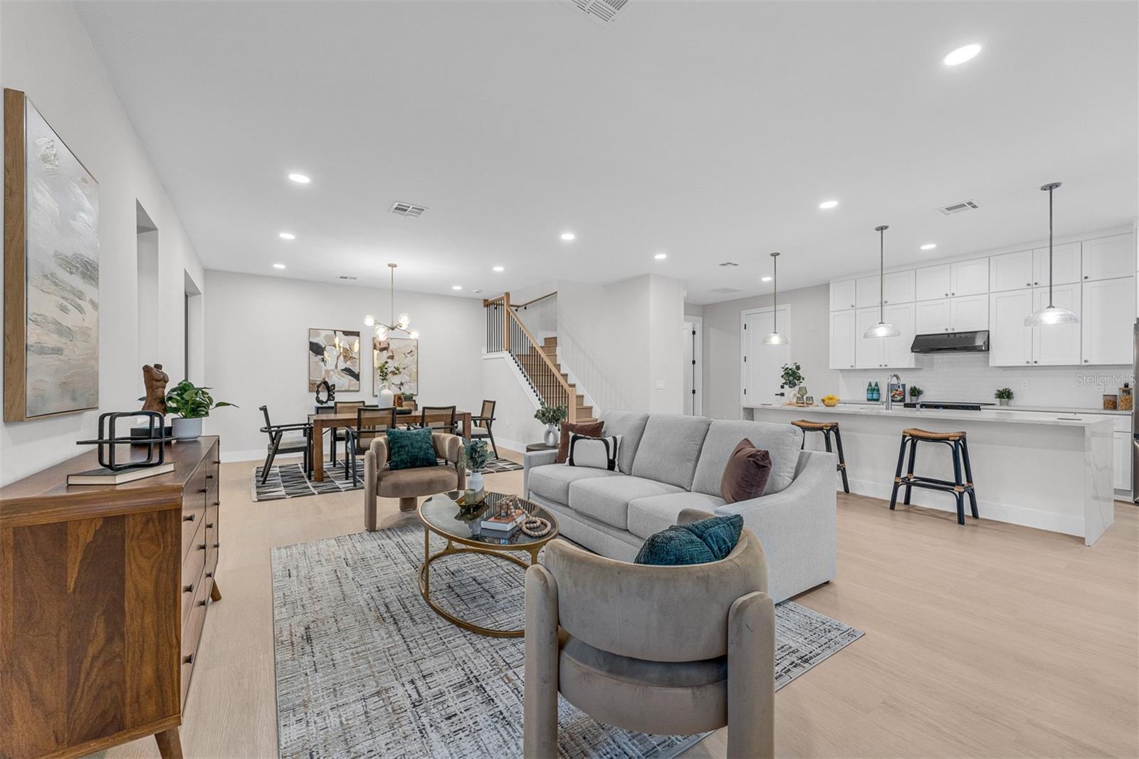 Image 9 of 30 For 407 Calhoun Place