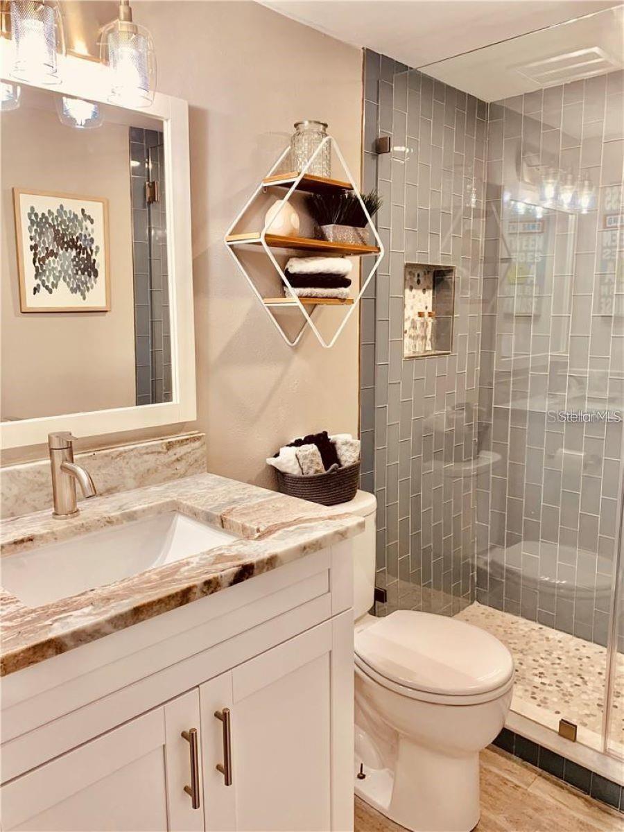 Image 16 of 38 For 9715 Harrell Avenue 139