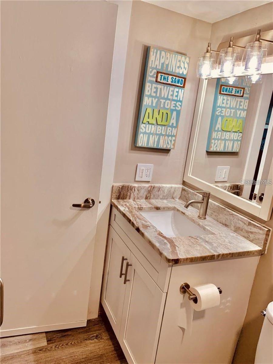 Image 17 of 38 For 9715 Harrell Avenue 139