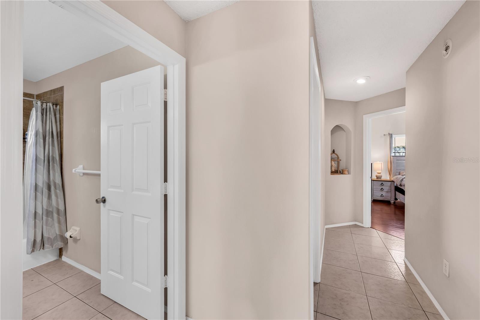 Image 18 of 38 For 385 Briar Bay Circle