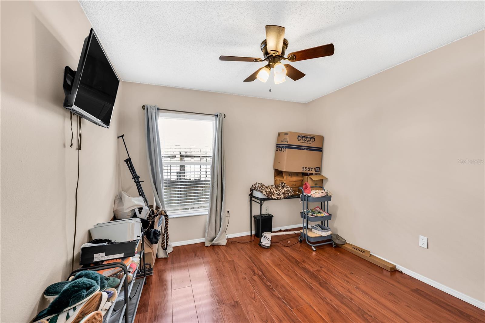 Image 32 of 38 For 385 Briar Bay Circle